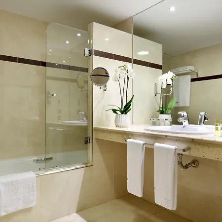 Eurostars Centrum Otel 4*